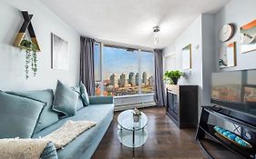 Downtown 1 Bedroom Water View Condo